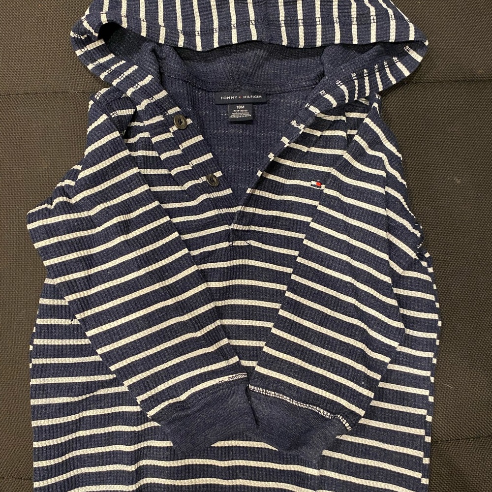 Hooded long sleeve